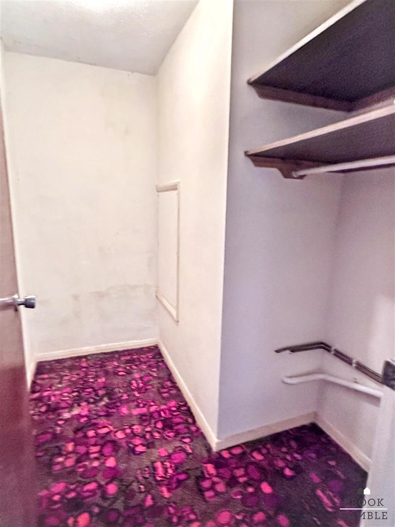 3 Bedroom Flat. St. Johns Road in Eastbourne,  21